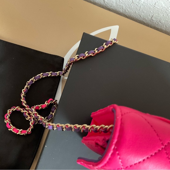 BRAND NEW CHANEL Wallet on Chain 24c - Picture 7 of 9
